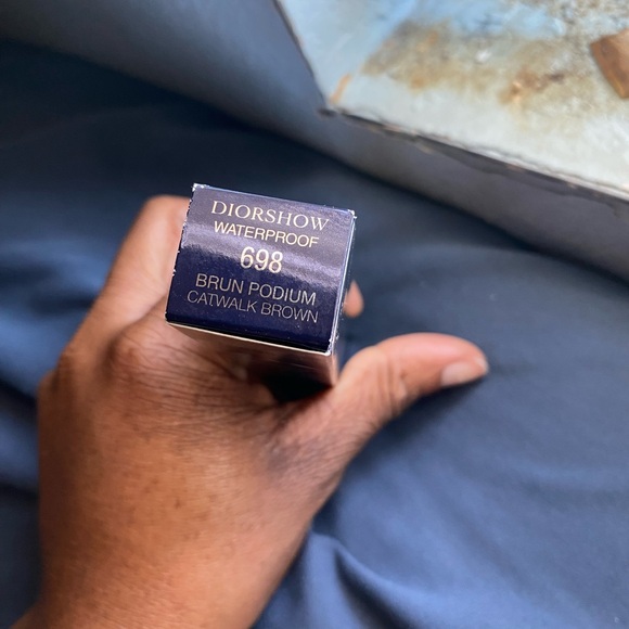 Dior show Waterproof Volumizing Mascara - Picture 2 of 7